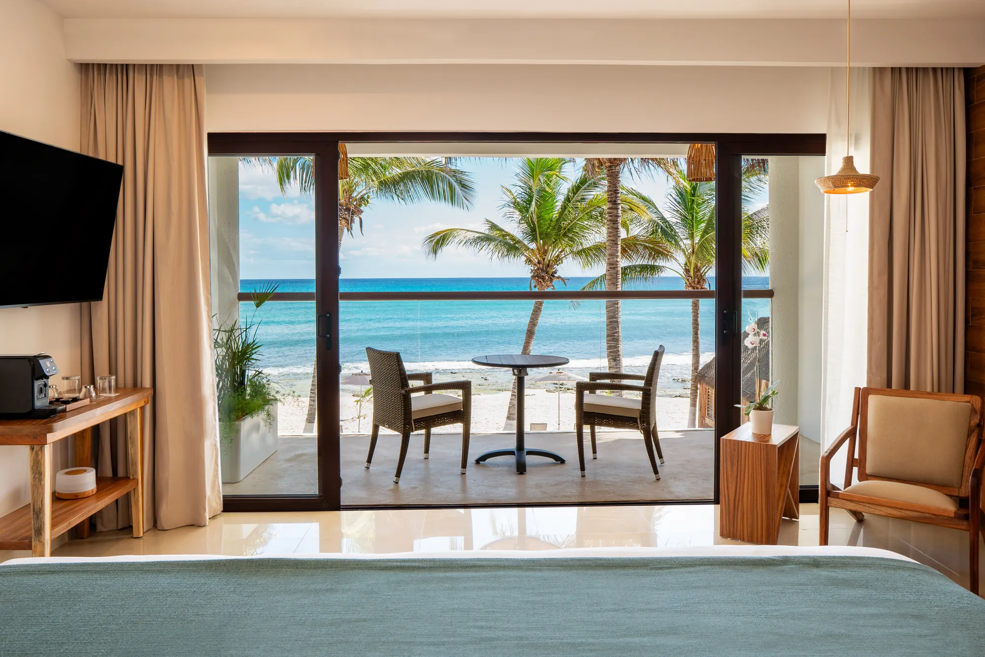 Beachfront by The Fives, Playa Del Carmen 1